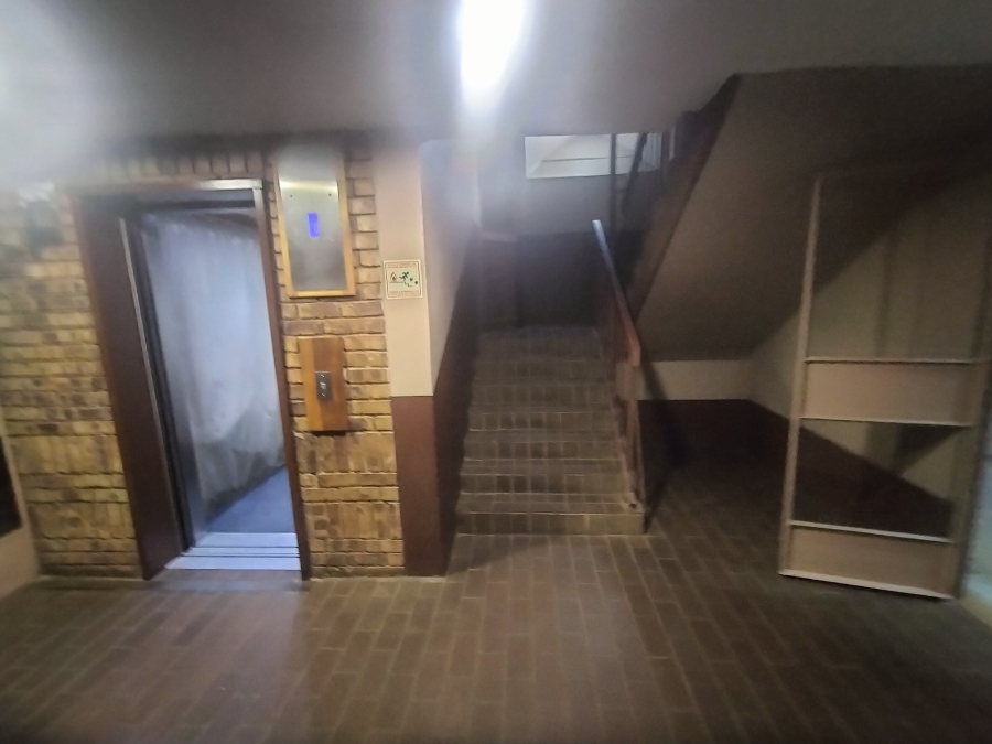 2 Bedroom Property for Sale in Pretoria North Gauteng
