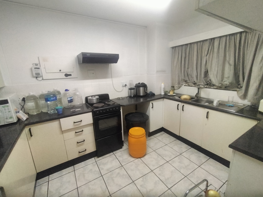 2 Bedroom Property for Sale in Pretoria North Gauteng
