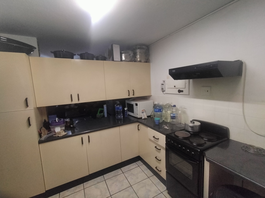 2 Bedroom Property for Sale in Pretoria North Gauteng
