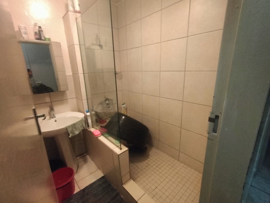 2 Bedroom Property for Sale in Pretoria North Gauteng
