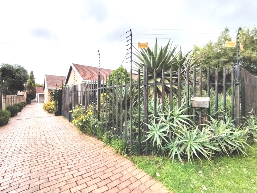 4 Bedroom Property for Sale in Randhart Gauteng