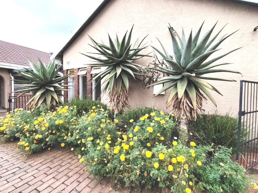 4 Bedroom Property for Sale in Randhart Gauteng