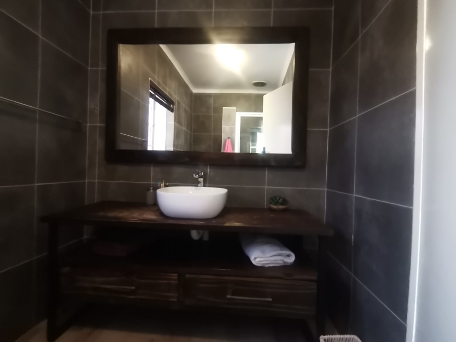 6 Bedroom Property for Sale in Mayfield Park Gauteng