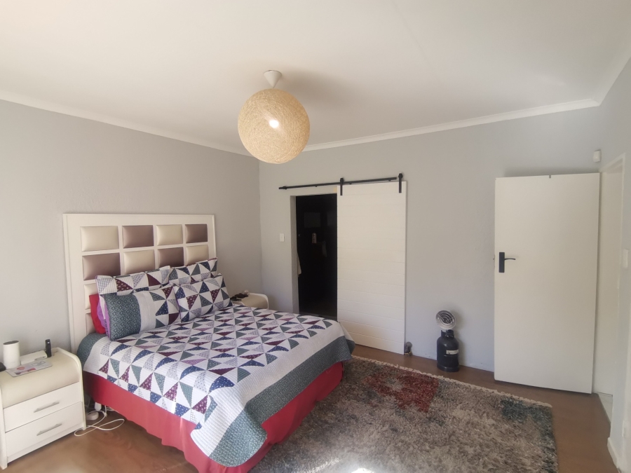 6 Bedroom Property for Sale in Mayfield Park Gauteng