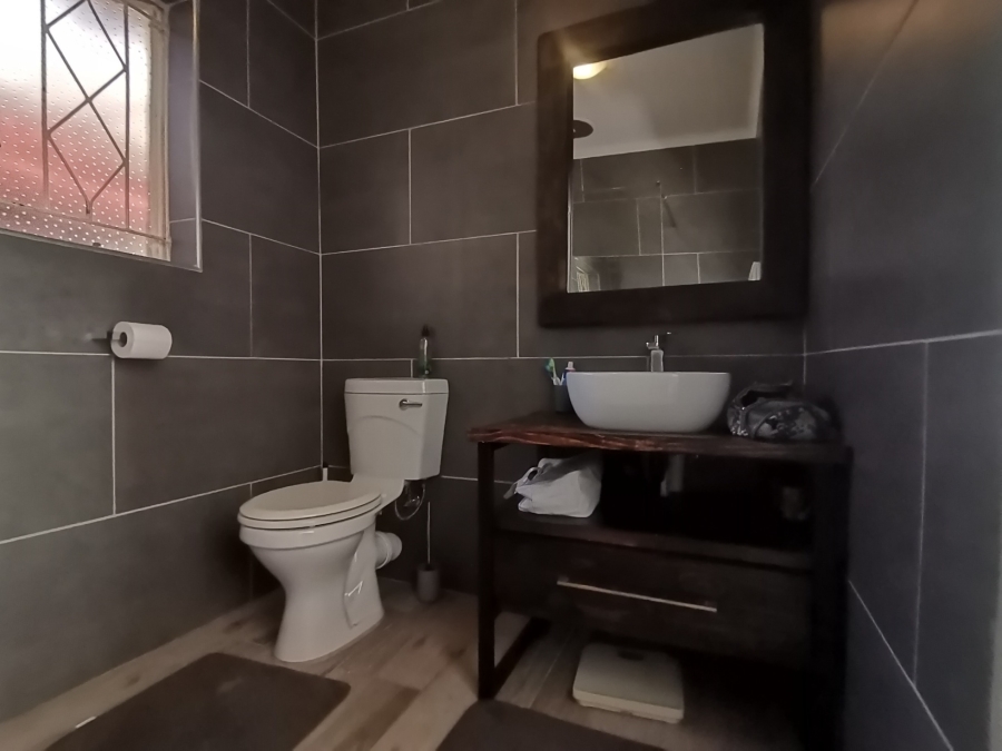 6 Bedroom Property for Sale in Mayfield Park Gauteng