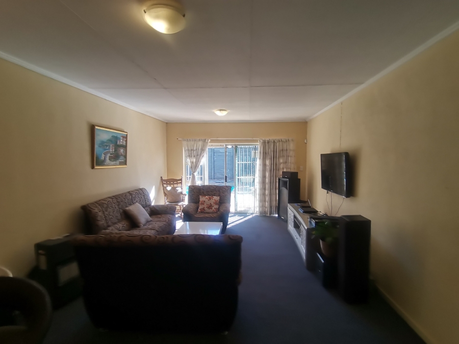 6 Bedroom Property for Sale in Mayfield Park Gauteng