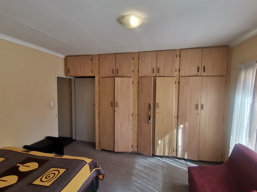 6 Bedroom Property for Sale in Mayfield Park Gauteng