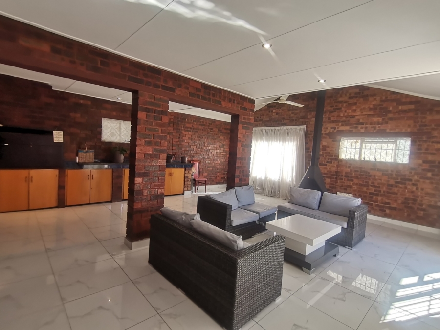 6 Bedroom Property for Sale in Mayfield Park Gauteng