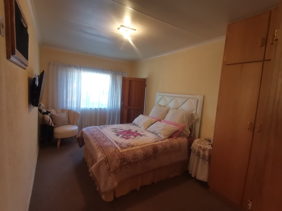 6 Bedroom Property for Sale in Mayfield Park Gauteng