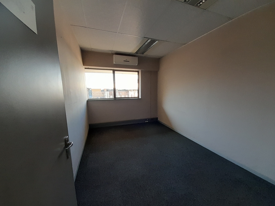 To Let commercial Property for Rent in Randjespark Gauteng