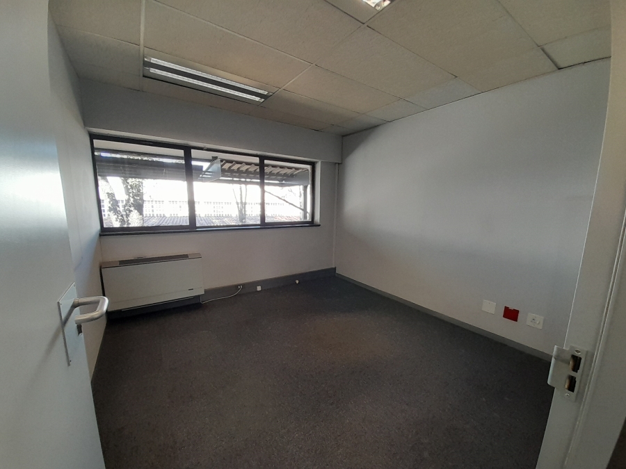 To Let commercial Property for Rent in Randjespark Gauteng