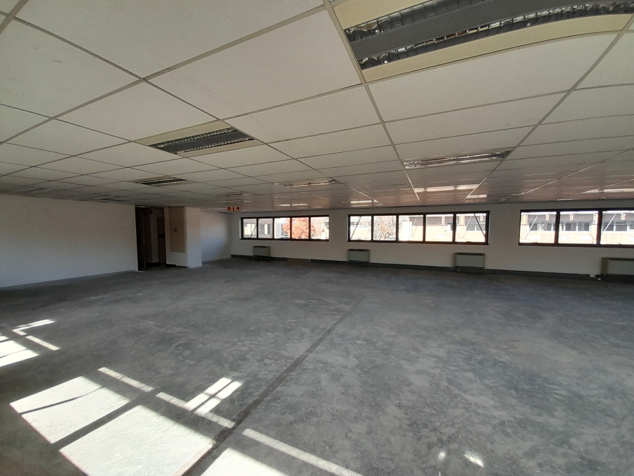 To Let commercial Property for Rent in Randjespark Gauteng