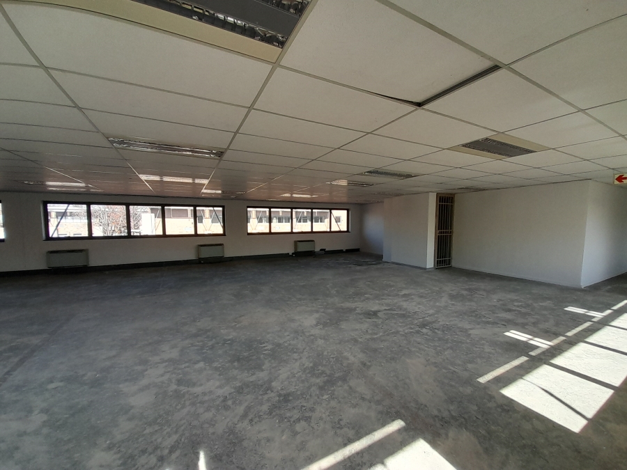 To Let commercial Property for Rent in Randjespark Gauteng
