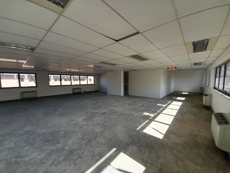 To Let commercial Property for Rent in Randjespark Gauteng
