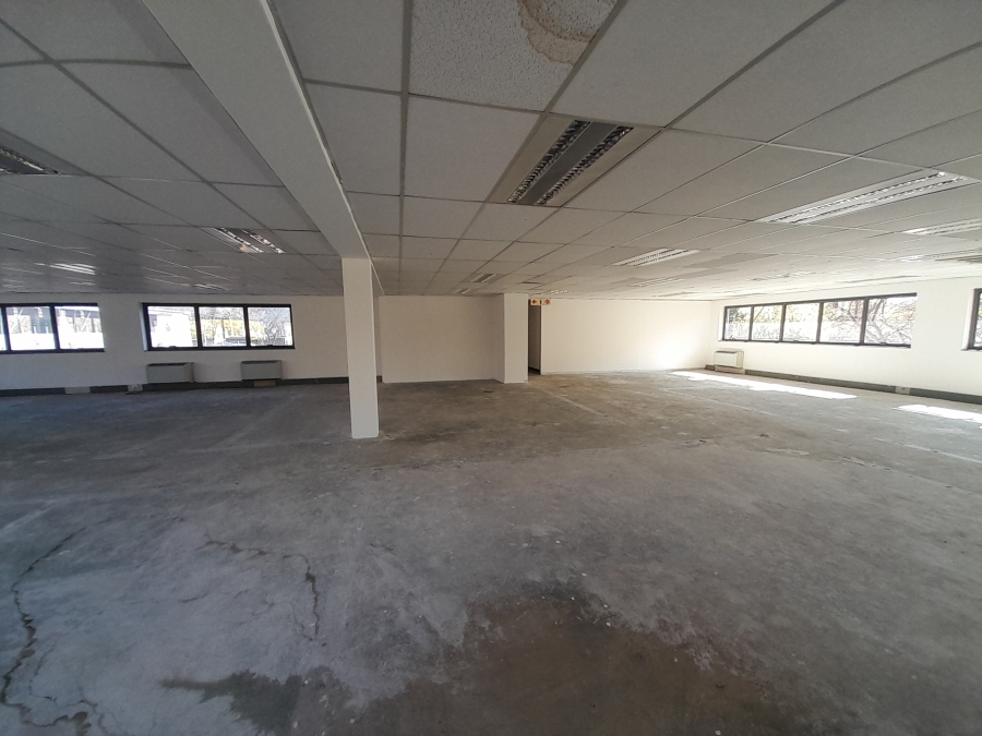 To Let commercial Property for Rent in Randjespark Gauteng