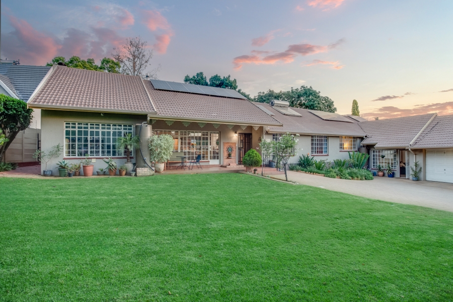 4 Bedroom Property for Sale in Cresta Gauteng