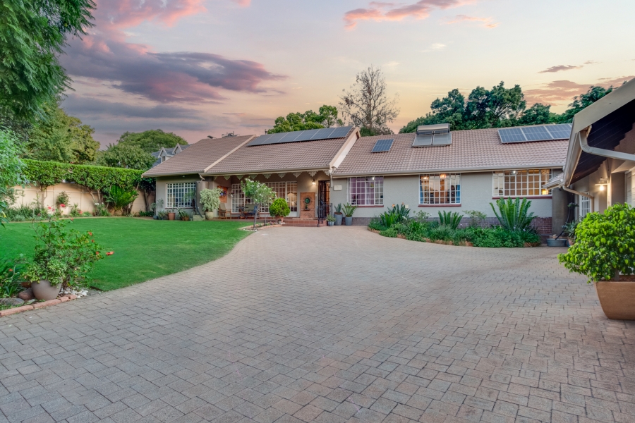 4 Bedroom Property for Sale in Cresta Gauteng