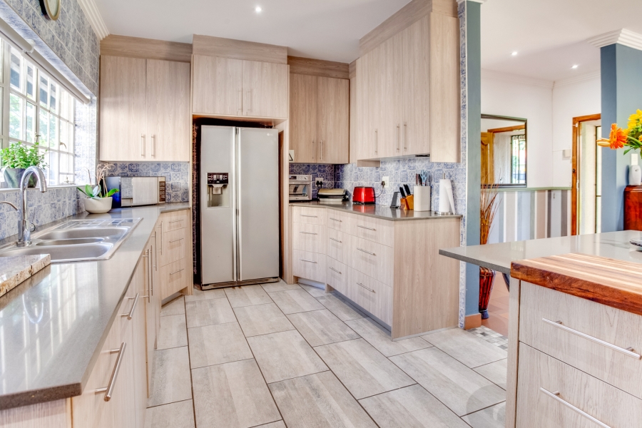 4 Bedroom Property for Sale in Cresta Gauteng