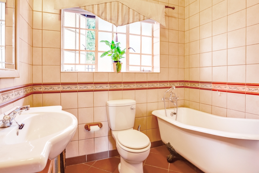 4 Bedroom Property for Sale in Cresta Gauteng