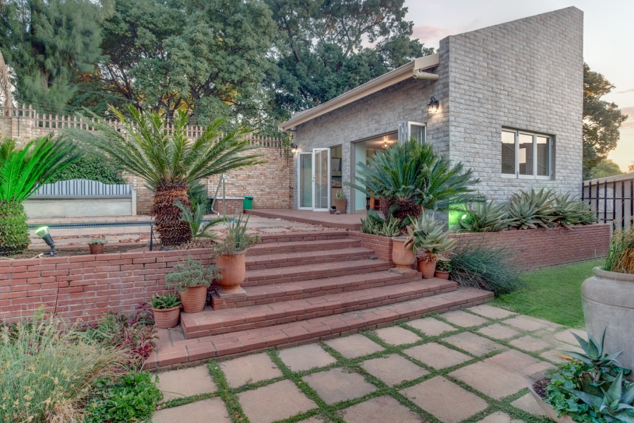 4 Bedroom Property for Sale in Cresta Gauteng