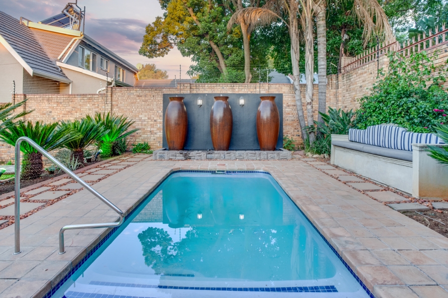 4 Bedroom Property for Sale in Cresta Gauteng