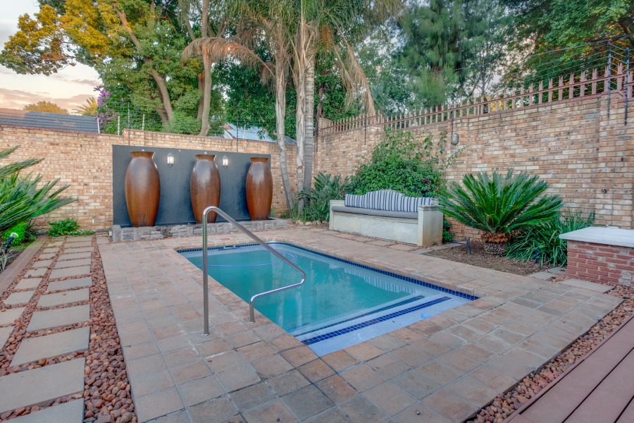4 Bedroom Property for Sale in Cresta Gauteng