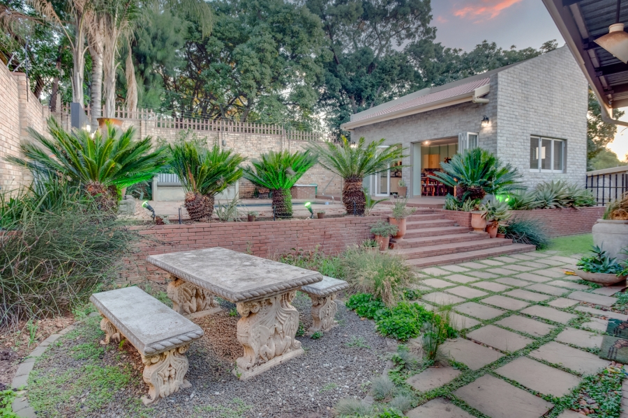 4 Bedroom Property for Sale in Cresta Gauteng