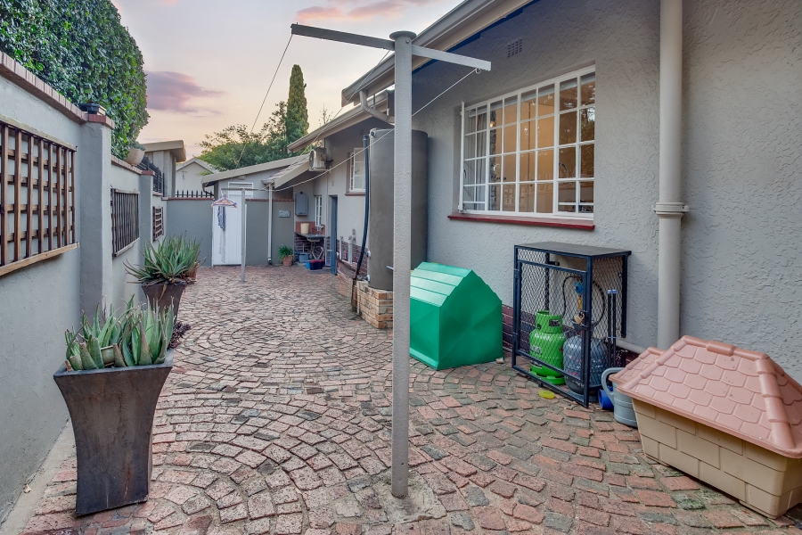 4 Bedroom Property for Sale in Cresta Gauteng