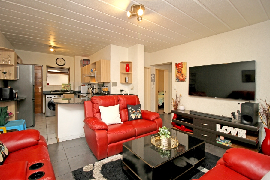 2 Bedroom Property for Sale in Sundowner Gauteng