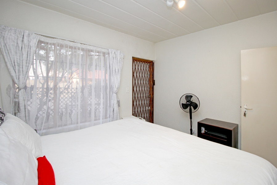 2 Bedroom Property for Sale in Sundowner Gauteng