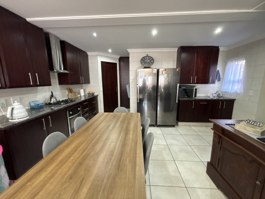 2 Bedroom Property for Sale in Ebotse Golf Estate Gauteng