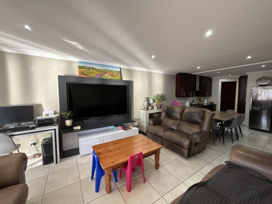 2 Bedroom Property for Sale in Ebotse Golf Estate Gauteng
