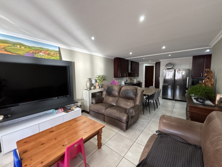 2 Bedroom Property for Sale in Ebotse Golf Estate Gauteng