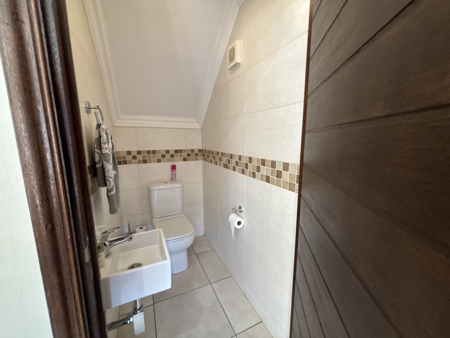 2 Bedroom Property for Sale in Ebotse Golf Estate Gauteng