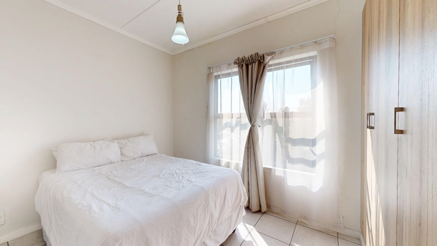 2 Bedroom Property for Sale in Lilianton Gauteng