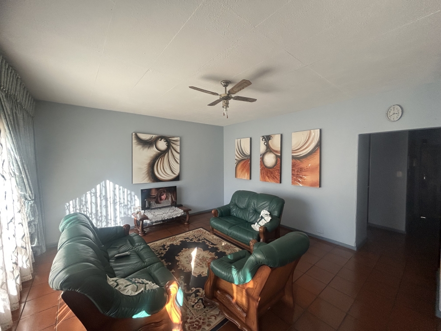 3 Bedroom Property for Sale in The Orchards Gauteng