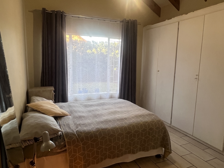2 Bedroom Property for Sale in Faerie Glen Gauteng