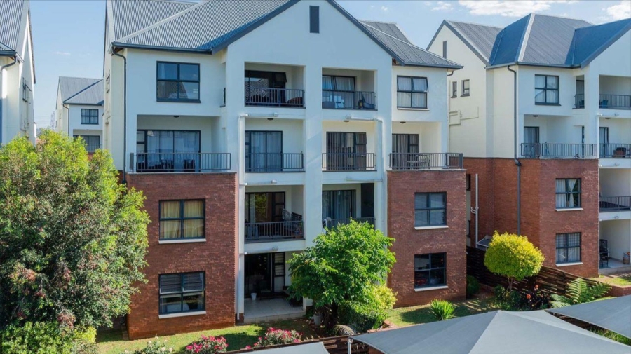 3 Bedroom Property for Sale in Greenstone Crest Gauteng