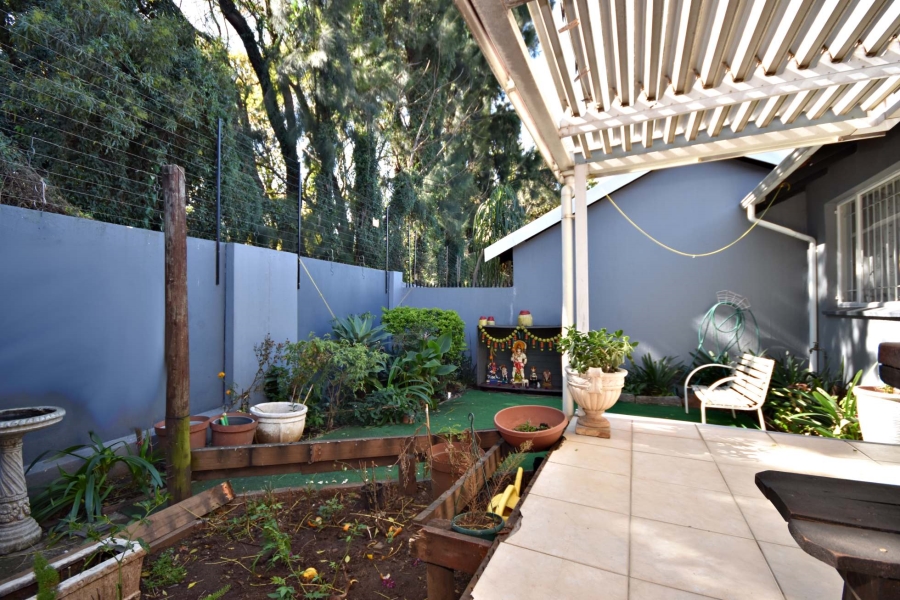 2 Bedroom Property for Sale in Sonneglans Gauteng