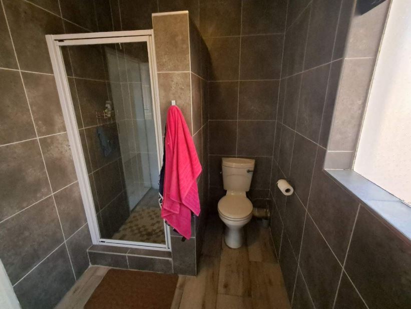 6 Bedroom Property for Sale in Mayfield Park Gauteng