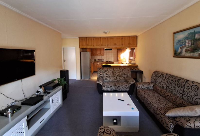 6 Bedroom Property for Sale in Mayfield Park Gauteng