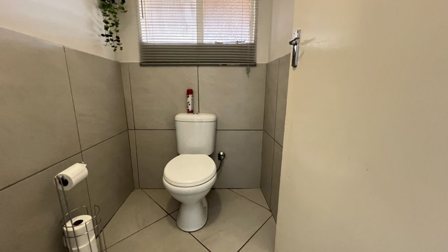 3 Bedroom Property for Sale in Tarlton Gauteng