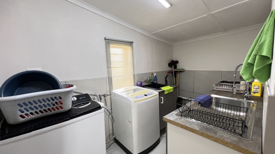 3 Bedroom Property for Sale in Tarlton Gauteng