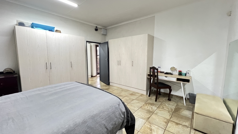 3 Bedroom Property for Sale in Tarlton Gauteng
