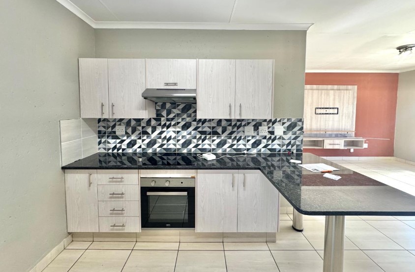 3 Bedroom Property for Sale in Roseacre Gauteng