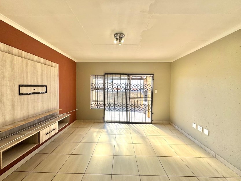 3 Bedroom Property for Sale in Roseacre Gauteng