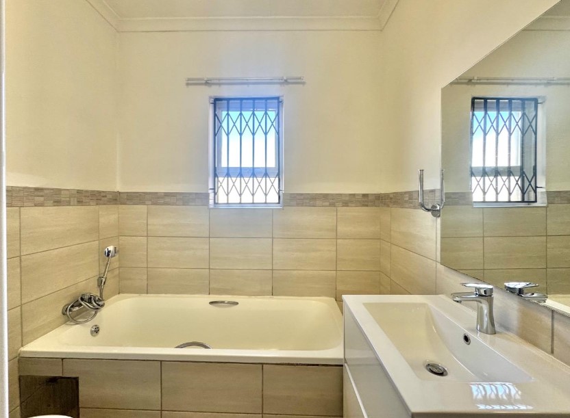 3 Bedroom Property for Sale in Roseacre Gauteng