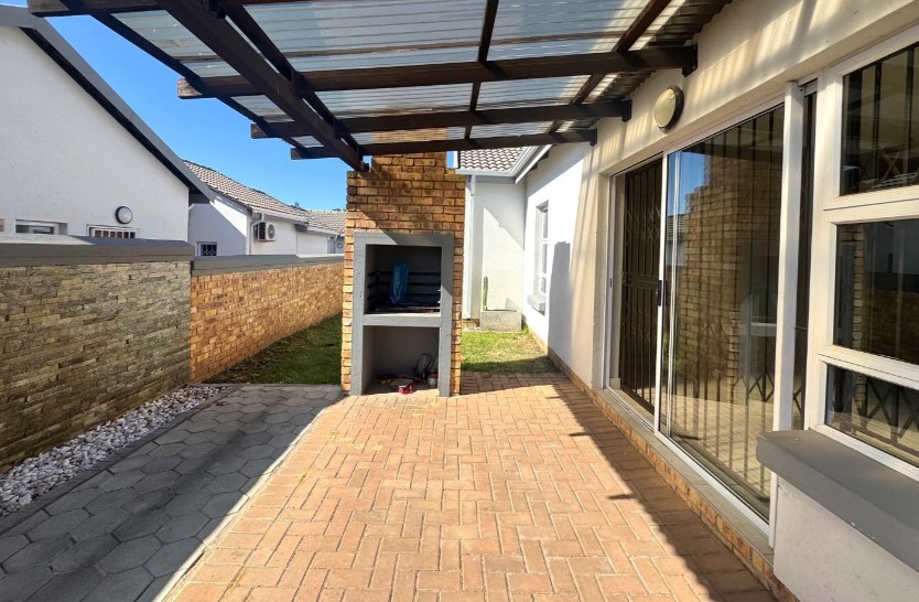 3 Bedroom Property for Sale in Roseacre Gauteng