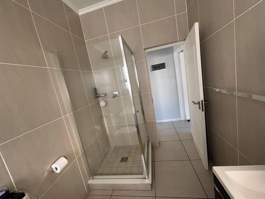 2 Bedroom Property for Sale in Greenstone Hill Gauteng
