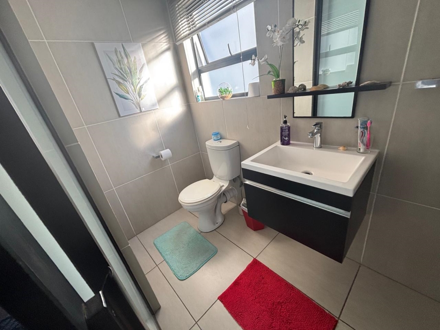 2 Bedroom Property for Sale in Greenstone Hill Gauteng